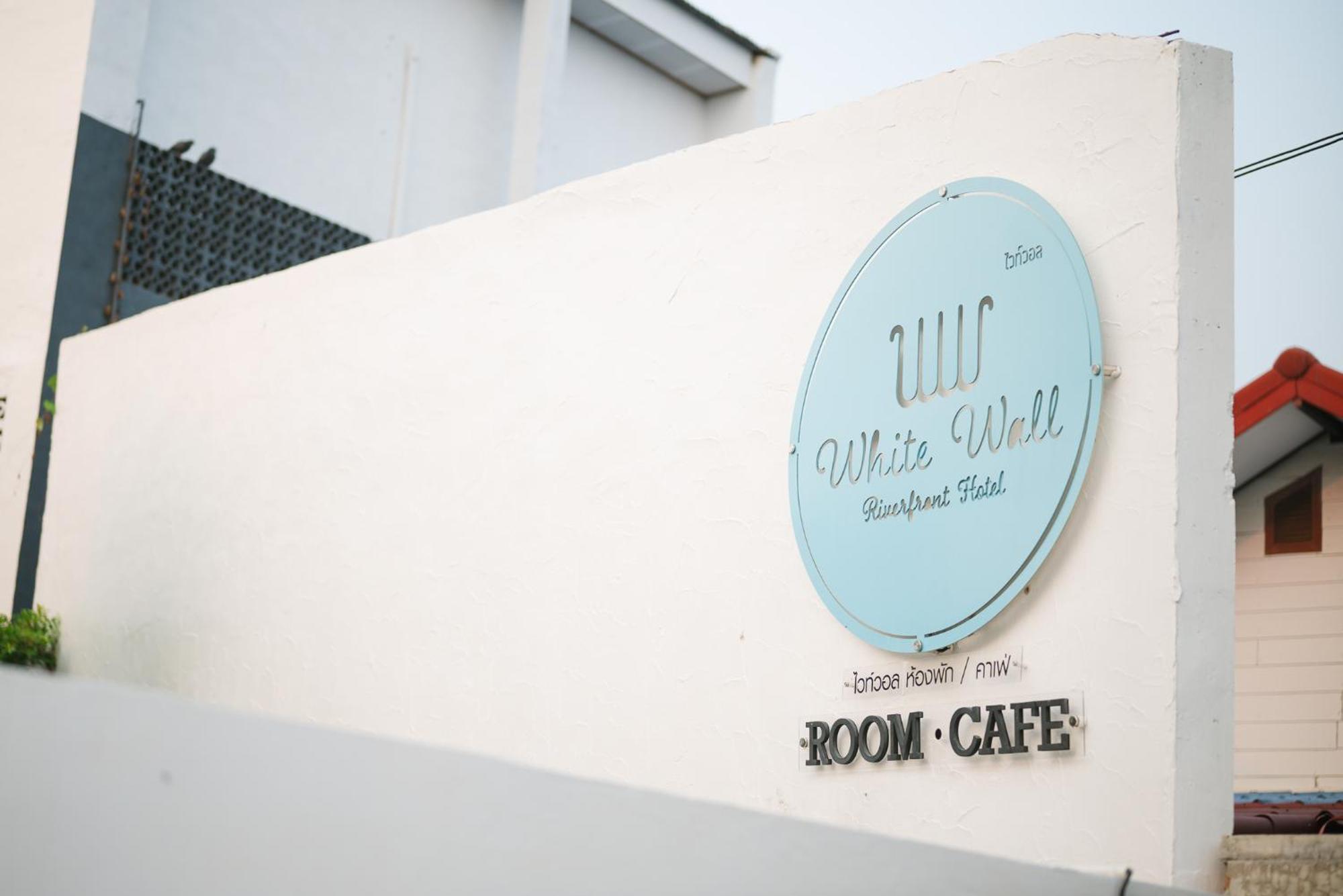 White Wall Riverfront Hotel Kamphaeng Phet Exterior foto